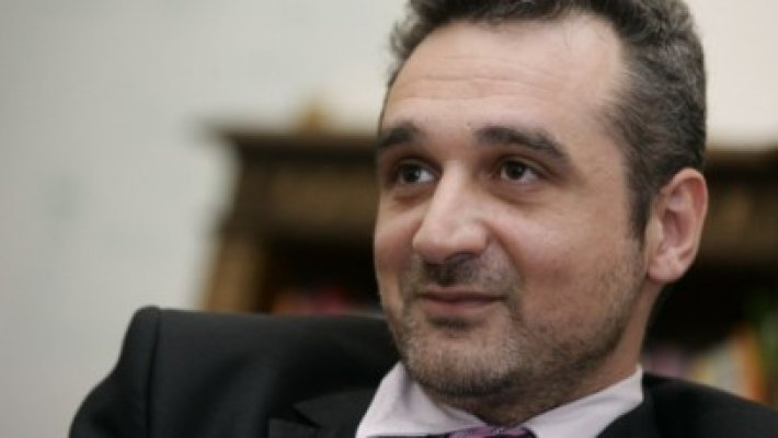 Lăzăroiu, pe Facebook: Ziceam că protestele se rezolvă prin căderea unui cap. Nu era Baconschi